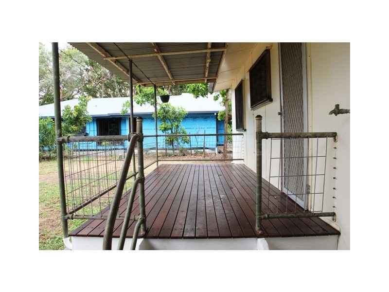 997 Scenic Hwy, Kinka Beach QLD 4703