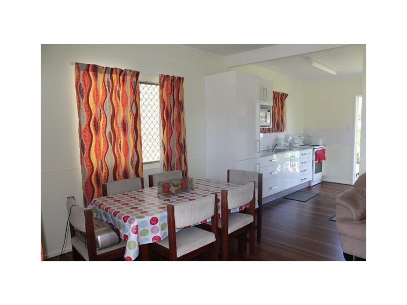 1/4 Richard Street, Emu Park QLD 4710