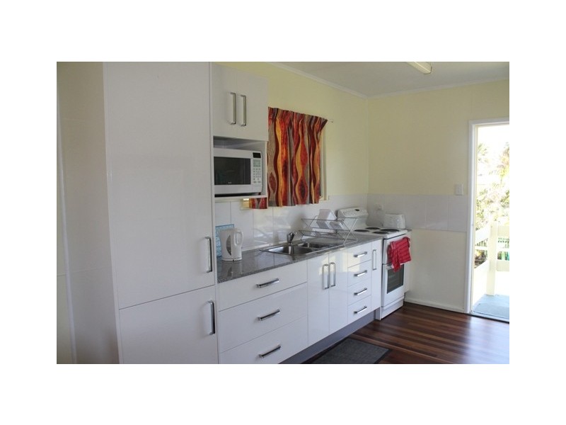 1/4 Richard Street, Emu Park QLD 4710