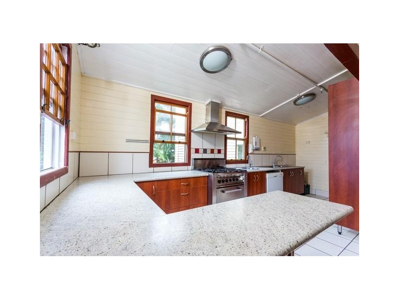 8 Phillip Street, Emu Park QLD 4710