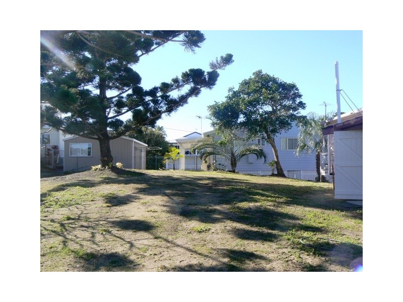 4 Arthur Street, Zilzie QLD 4710