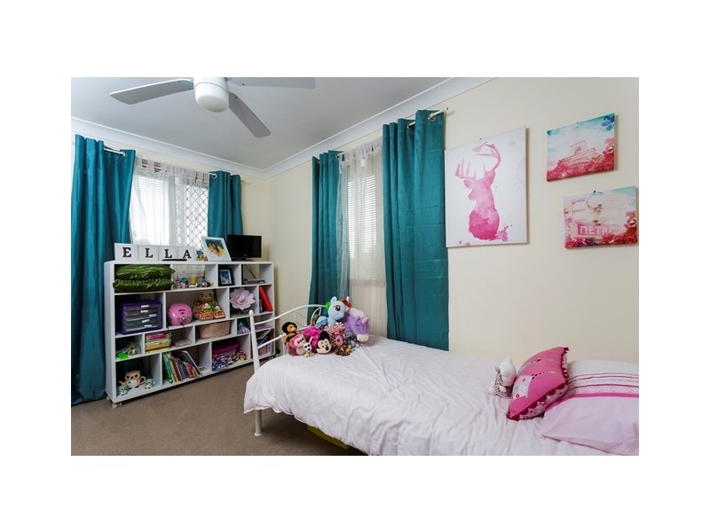 22 Deakin Close, Gracemere QLD 4702
