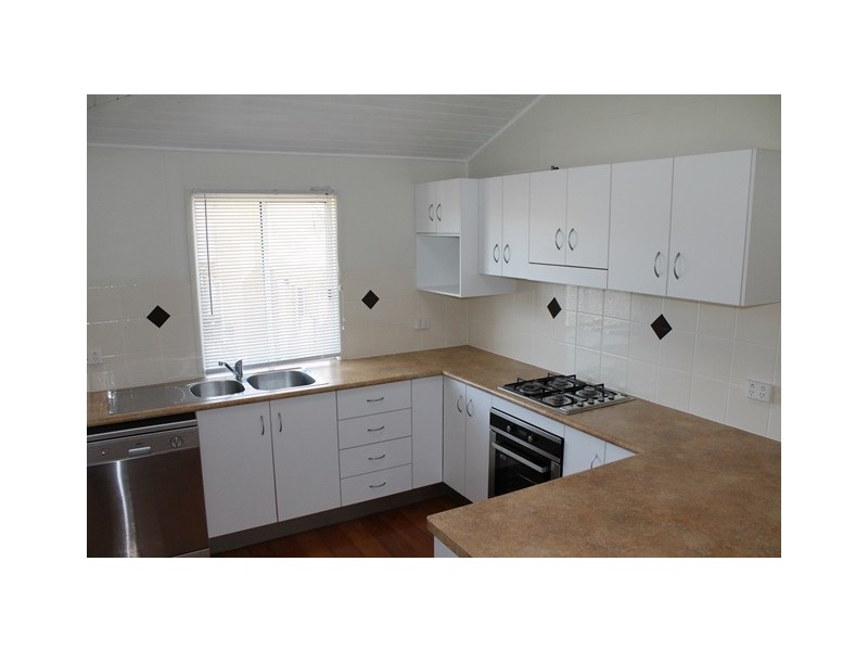 11 Trafalgar Street, Emu Park QLD 4710