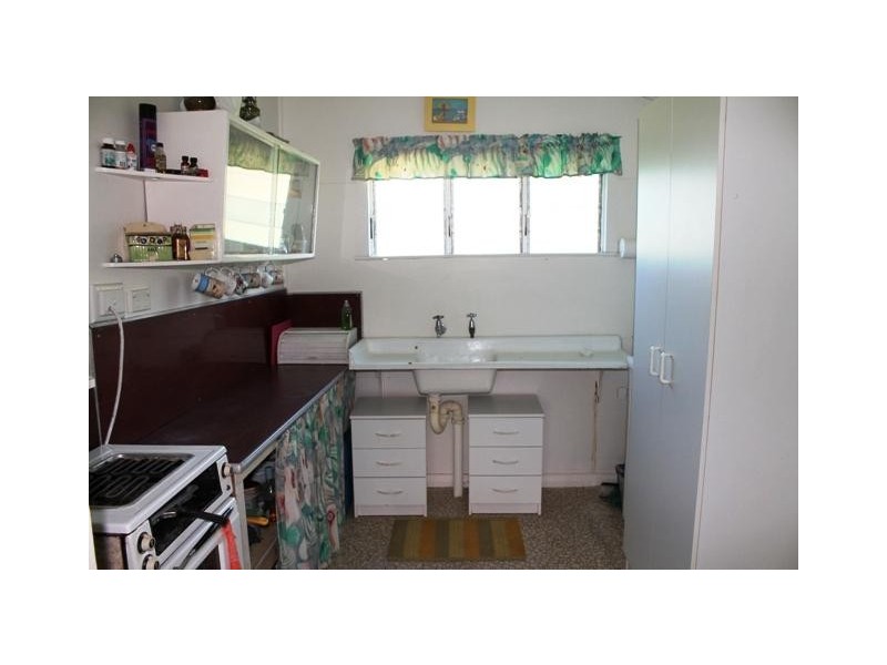 4 Ferguson Street, Emu Park QLD 4710