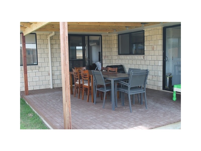 6 Nerita Avenue, Zilzie QLD 4710