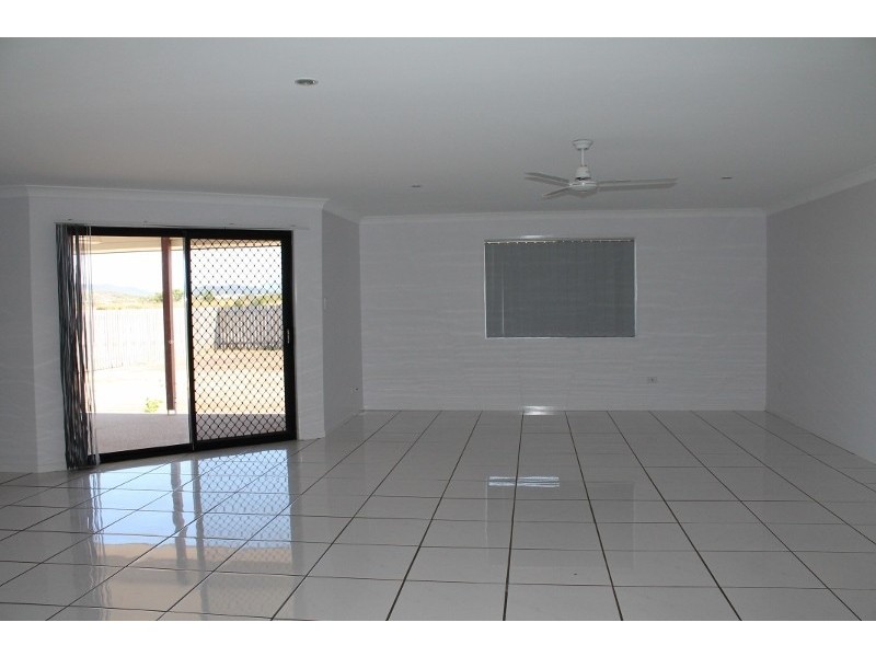 68 Amalfi Drive, Zilzie QLD 4710