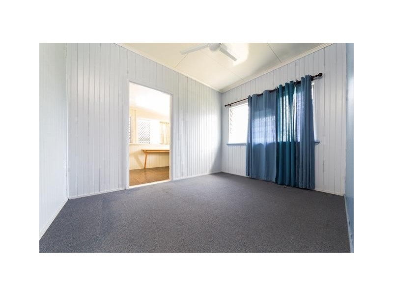 21 Welch Street, Park Avenue QLD 4701