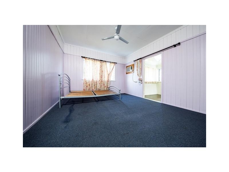 21 Welch Street, Park Avenue QLD 4701