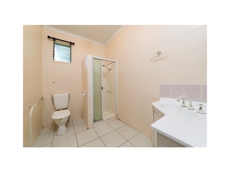 21 Welch Street, Park Avenue QLD 4701