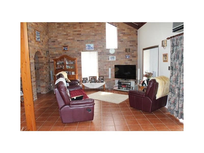 36 Rodney Street, Taranganba QLD 4703