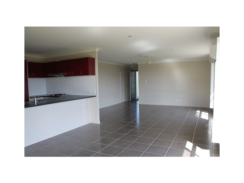 7 Hillside Court, Zilzie QLD 4710