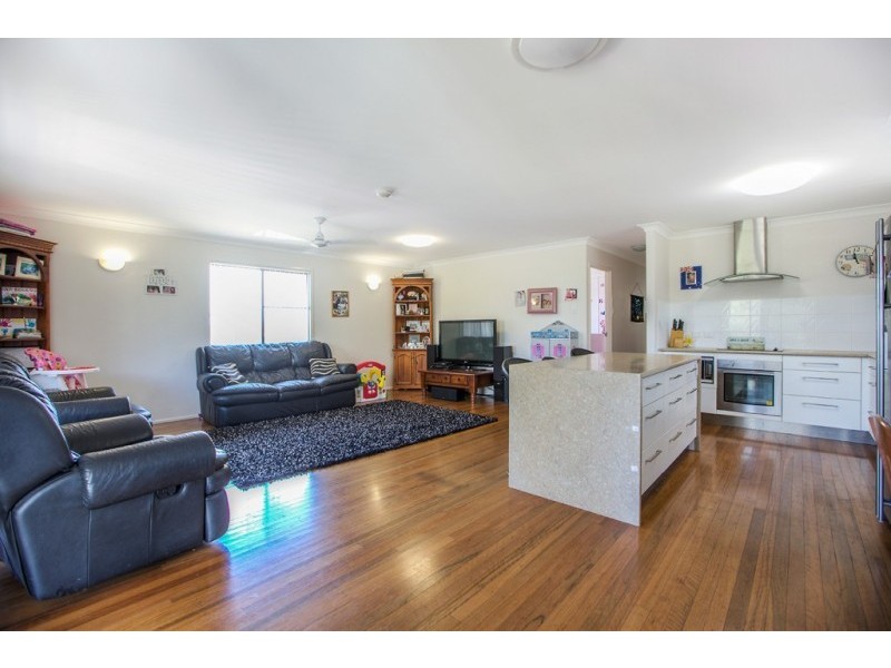 1 Larnach Street, Zilzie QLD 4710