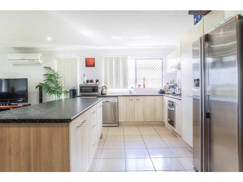 74 Cocoanut Point Drive, Zilzie QLD 4710