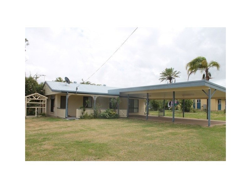 9 Park Street, Emu Park QLD 4710