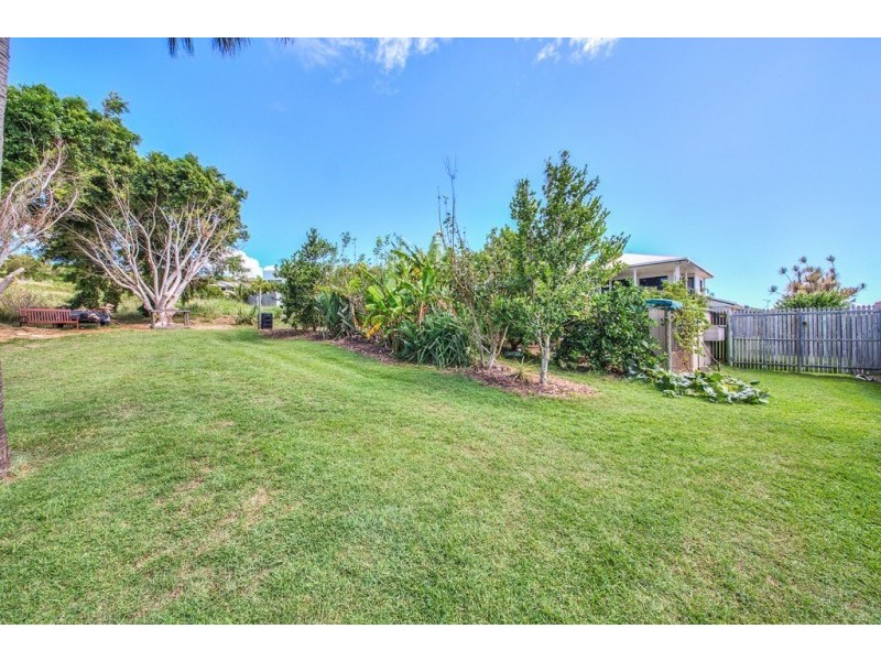 40 Paradise Way, Emu Park QLD 4710