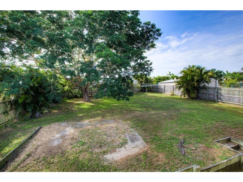 13 Claude Street, Zilzie QLD 4710