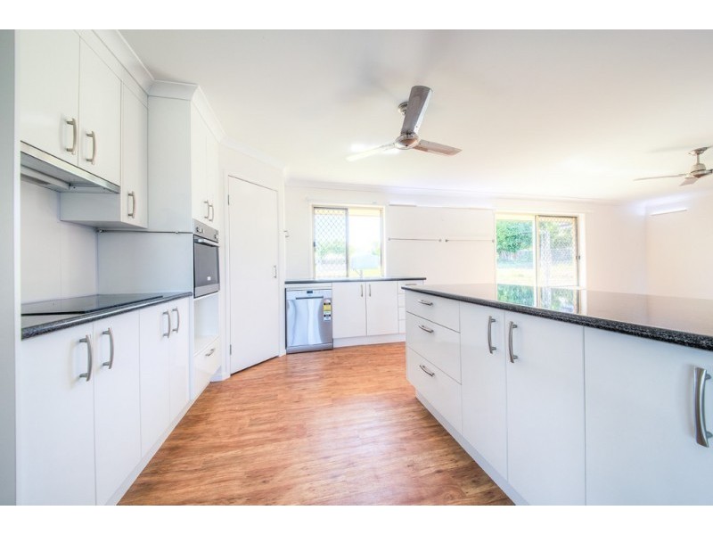 89 Hill Street, Emu Park QLD 4710
