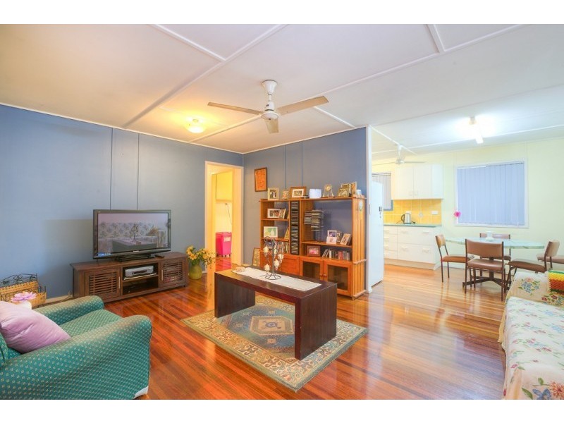 44 Menzies Street, Park Avenue QLD 4701