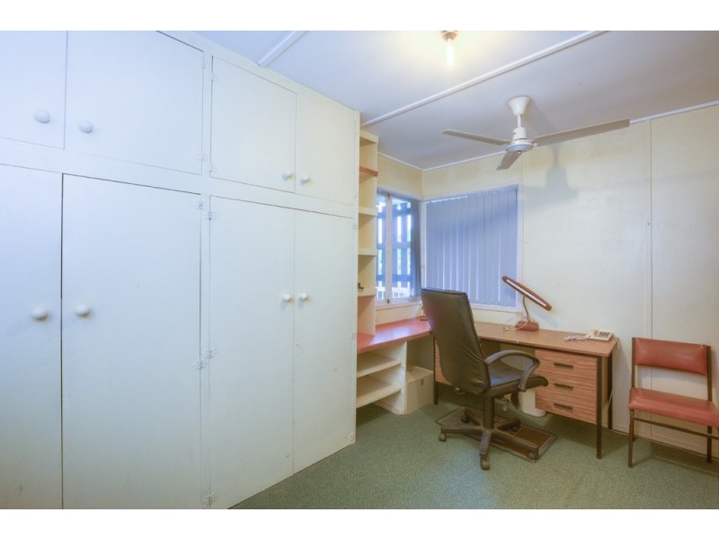 44 Menzies Street, Park Avenue QLD 4701