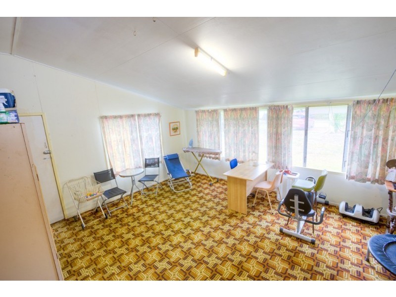 44 Menzies Street, Park Avenue QLD 4701