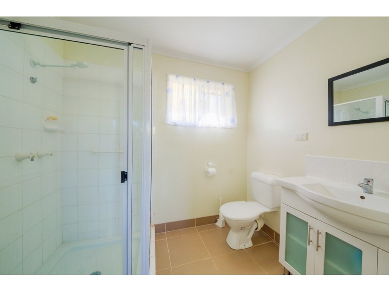 6 Schofield Parade, Keppel Sands QLD 4702