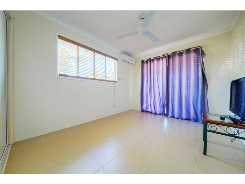 6 Schofield Parade, Keppel Sands QLD 4702