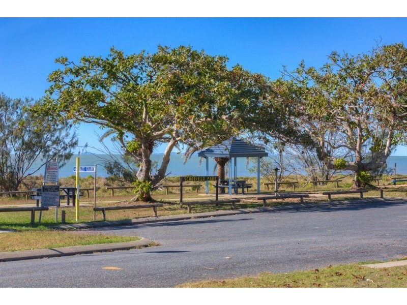 6 Schofield Parade, Keppel Sands QLD 4702