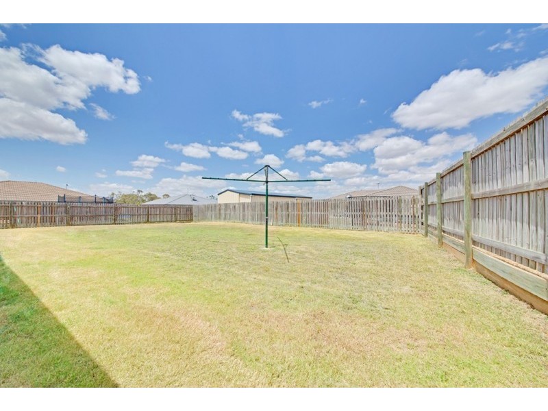 60 James Street, Gracemere QLD 4702