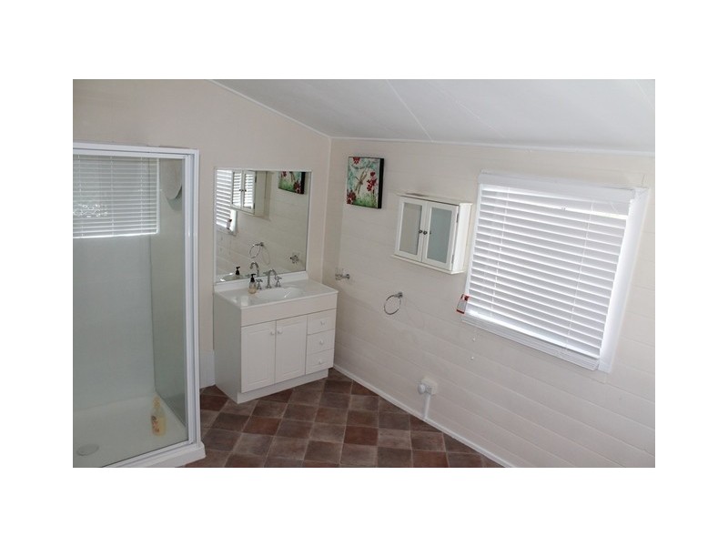 5 Phillip Street, Emu Park QLD 4710