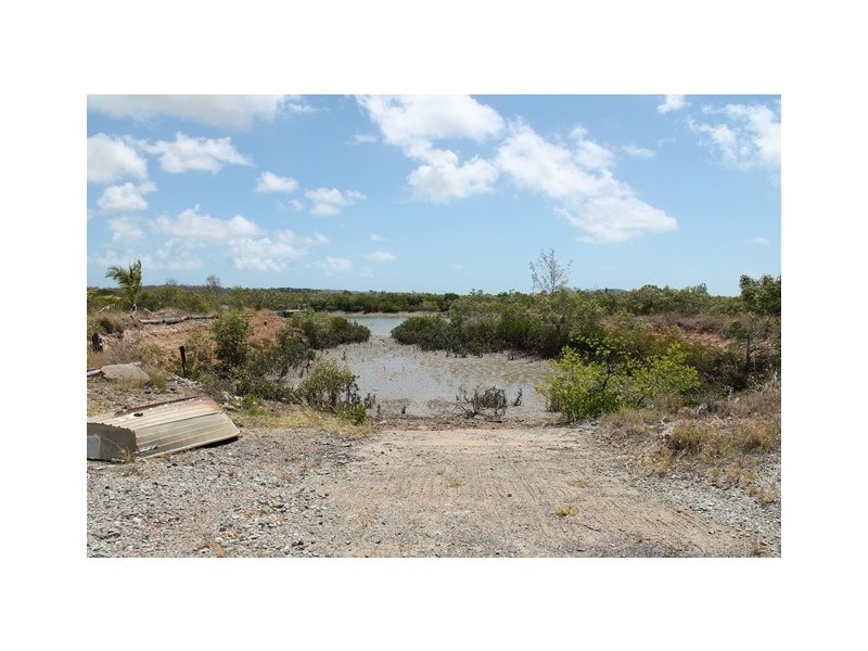 90 Hoys Road, Coowonga QLD 4702