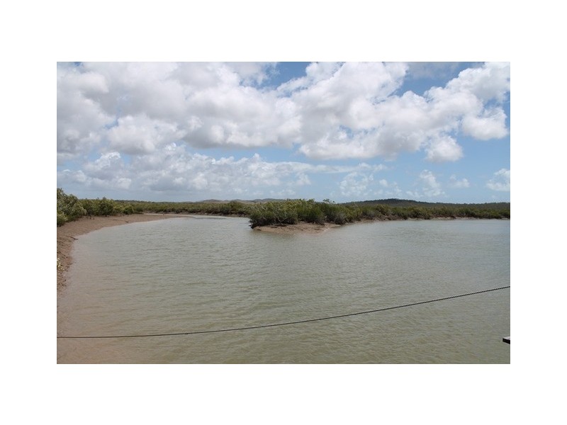 90 Hoys Road, Coowonga QLD 4702