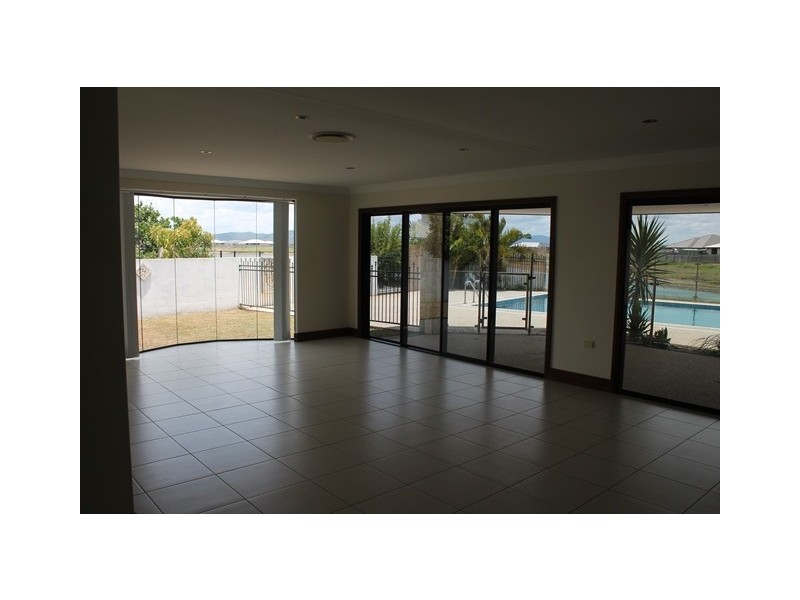 72 Monaco Drive, Zilzie QLD 4710