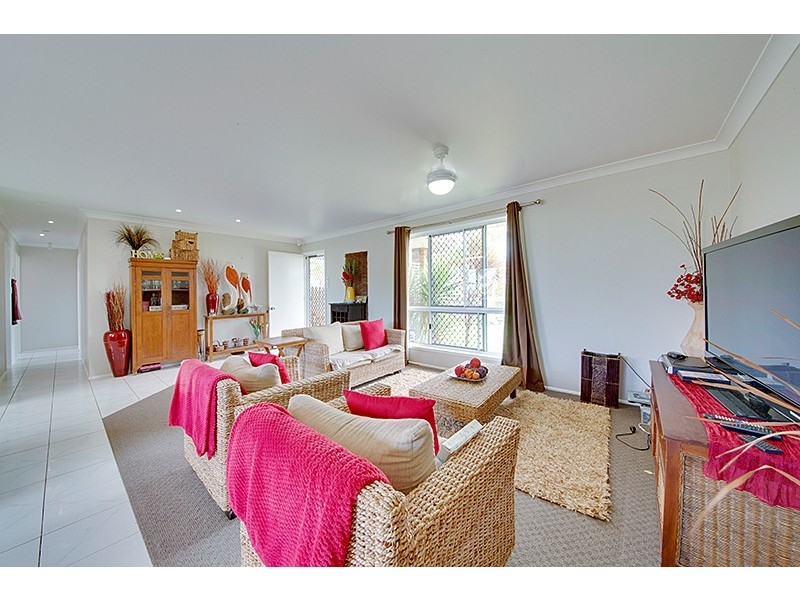 28 Larnach Street, Zilzie QLD 4710