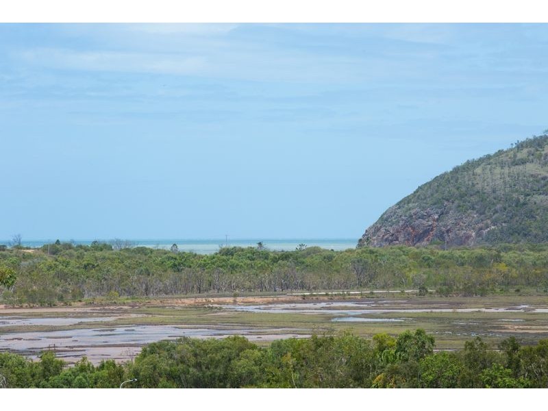 19 Discovery Crescent, Rosslyn QLD 4703