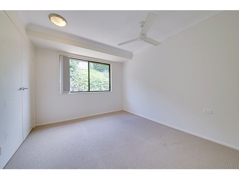 19 Discovery Crescent, Rosslyn QLD 4703