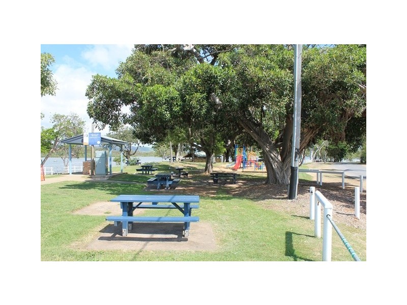25 Pinnacle Street, Causeway Lake QLD 4703