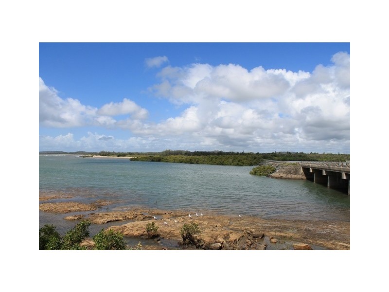 25 Pinnacle Street, Causeway Lake QLD 4703