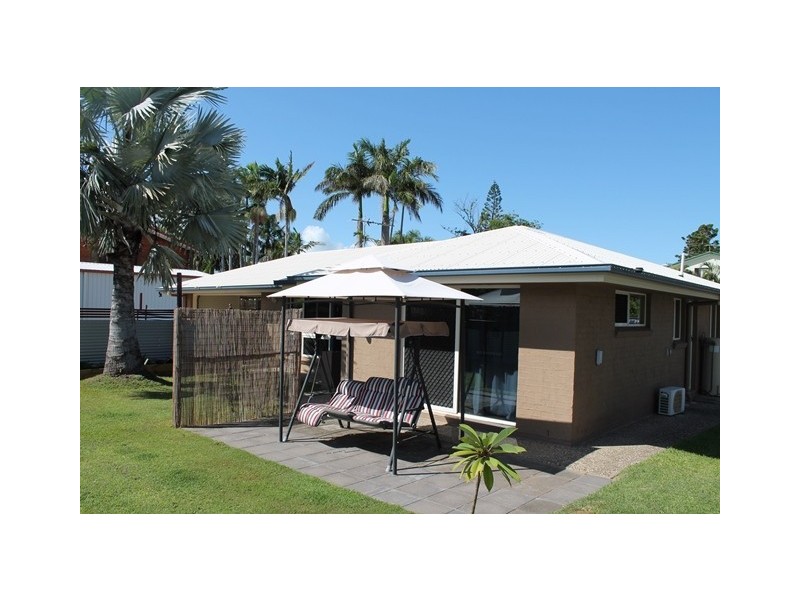 6 Thomas Street, Emu Park QLD 4710