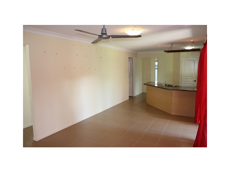 6 Thomas Street, Emu Park QLD 4710
