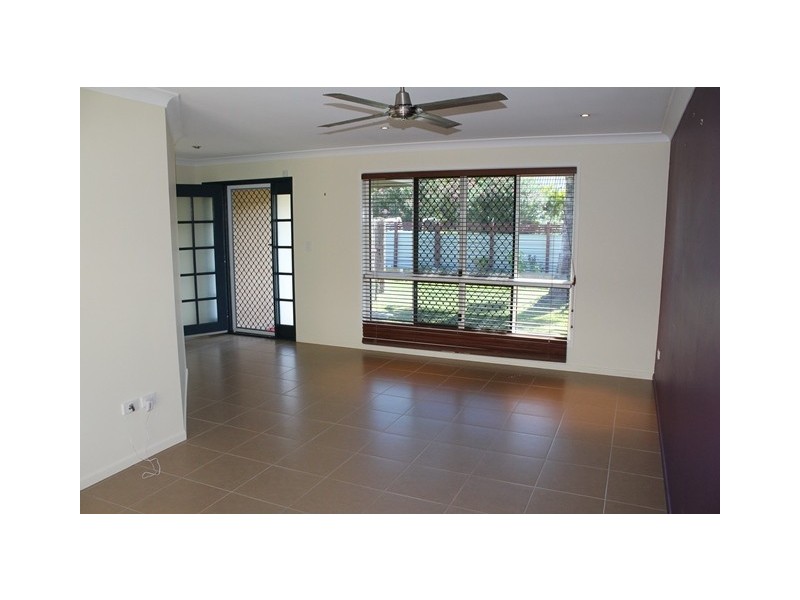 6 Thomas Street, Emu Park QLD 4710