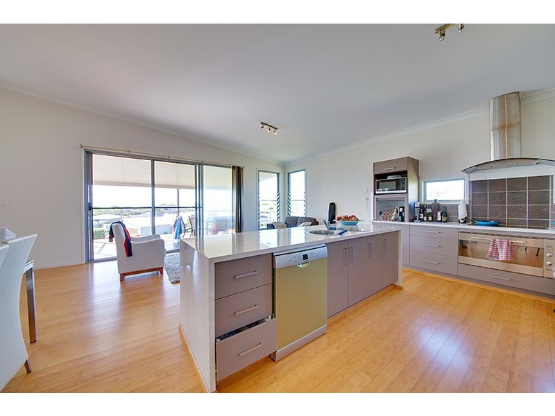 10 Hillside Court, Zilzie QLD 4710