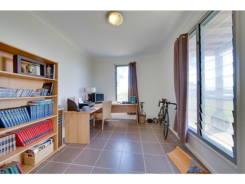 10 Hillside Court, Zilzie QLD 4710