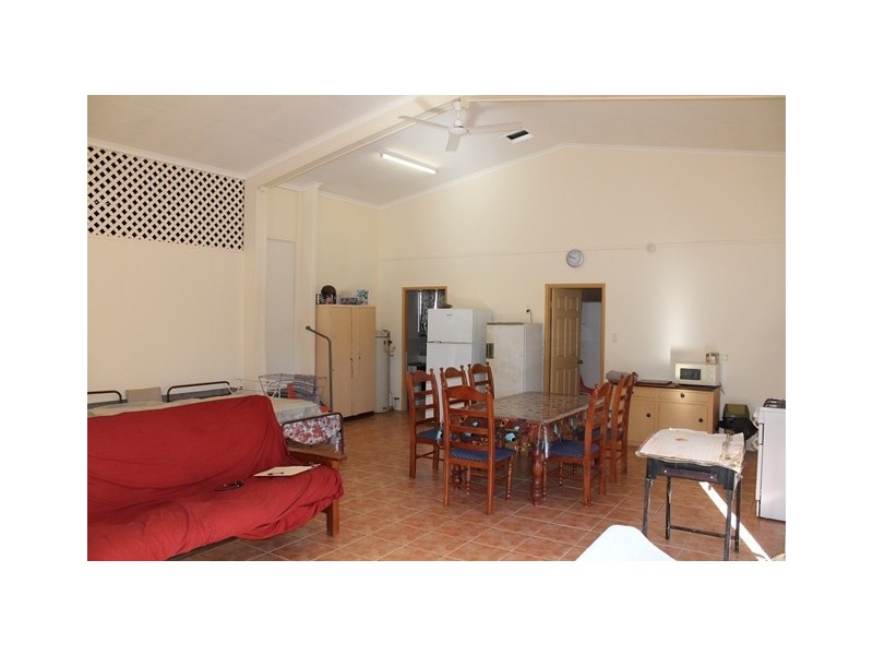 2 Poincianna Avenue, Stanage QLD 4702