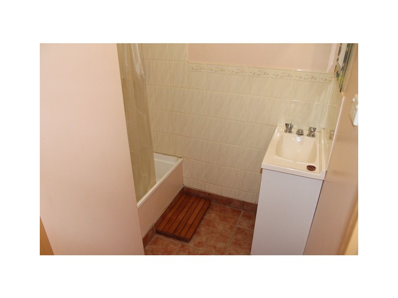 2 Poincianna Avenue, Stanage QLD 4702