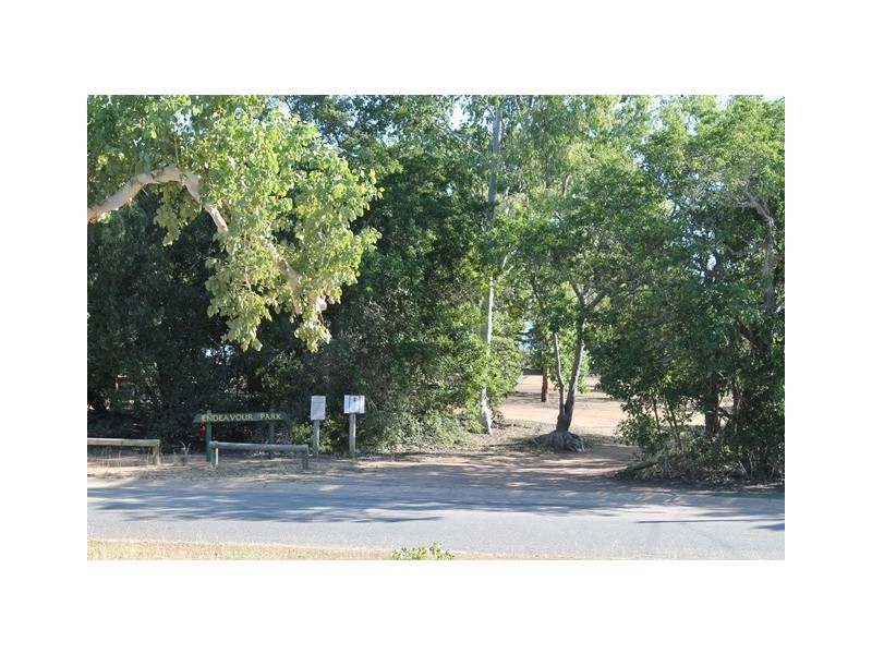 2 Poincianna Avenue, Stanage QLD 4702