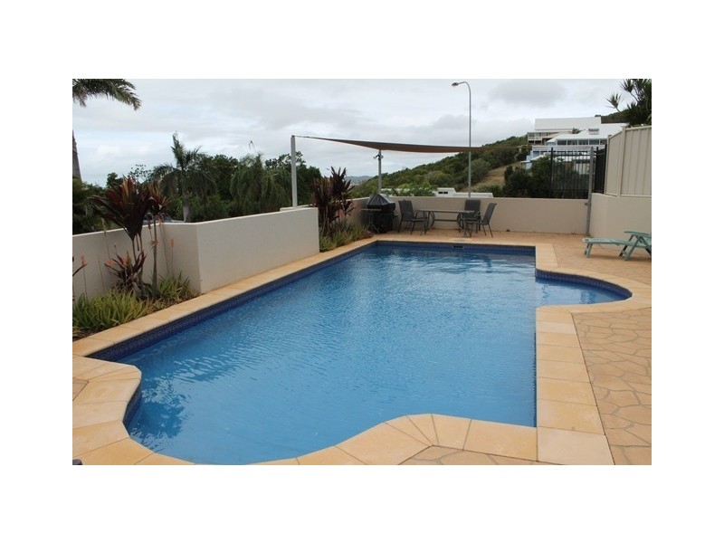 8/32 Kerr Street, Meikleville Hill QLD 4703