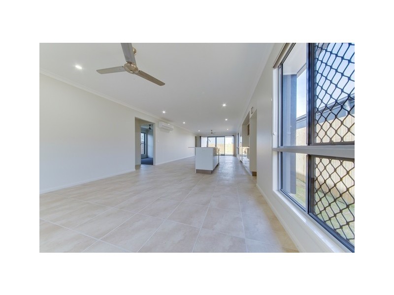 19B Amalfi Drive, Zilzie QLD 4710