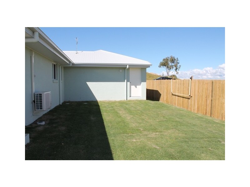 17 Ocean View Drive, Zilzie QLD 4710