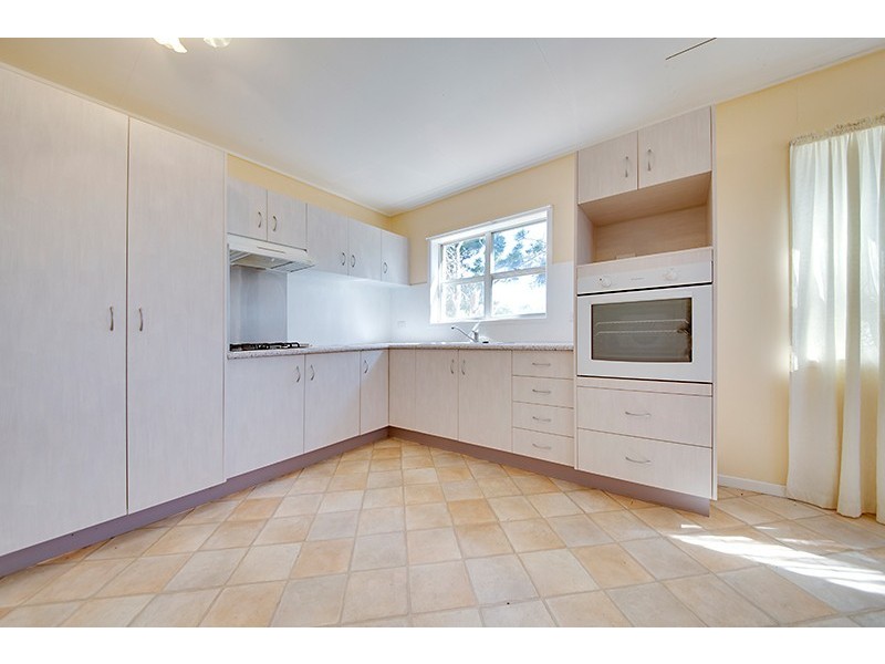 9 – 11 Pybus Street, Emu Park QLD 4710