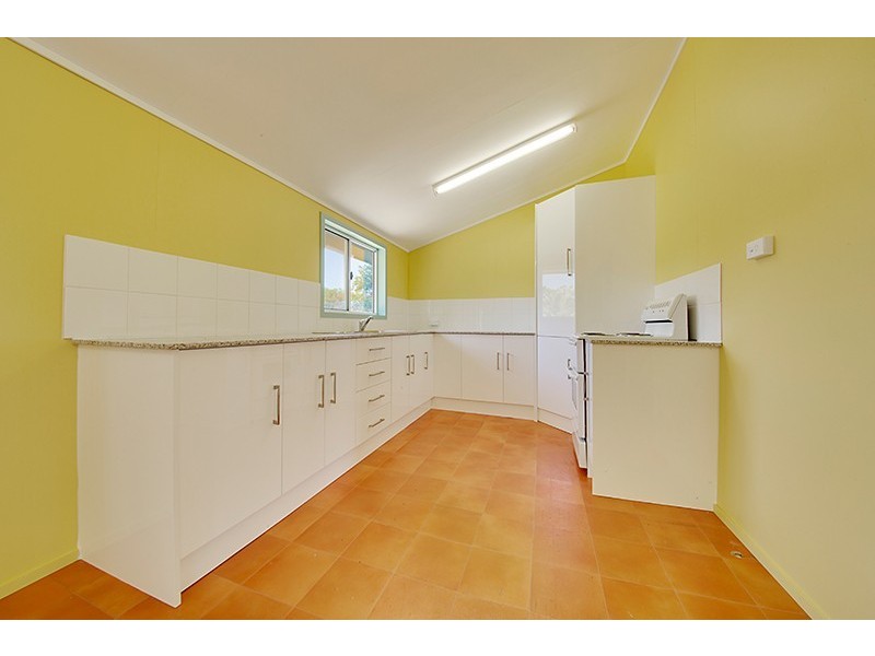 830 Scenic Highway, Kinka Beach QLD 4703